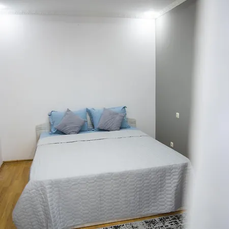 Apartment Good Center *